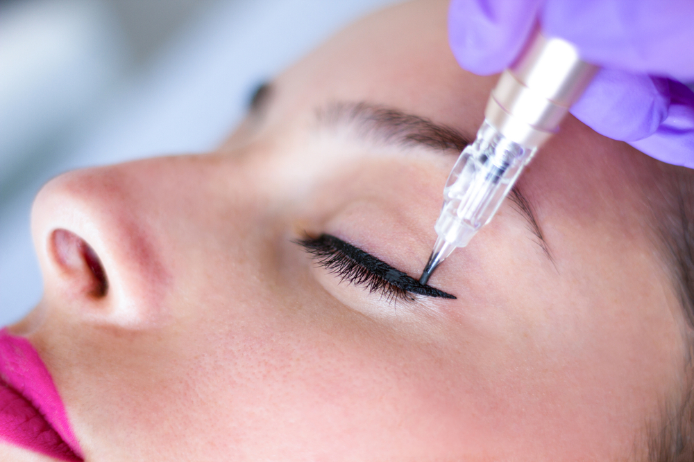 Eyeliner permanent à Gatineau réalisé chez Micropigma